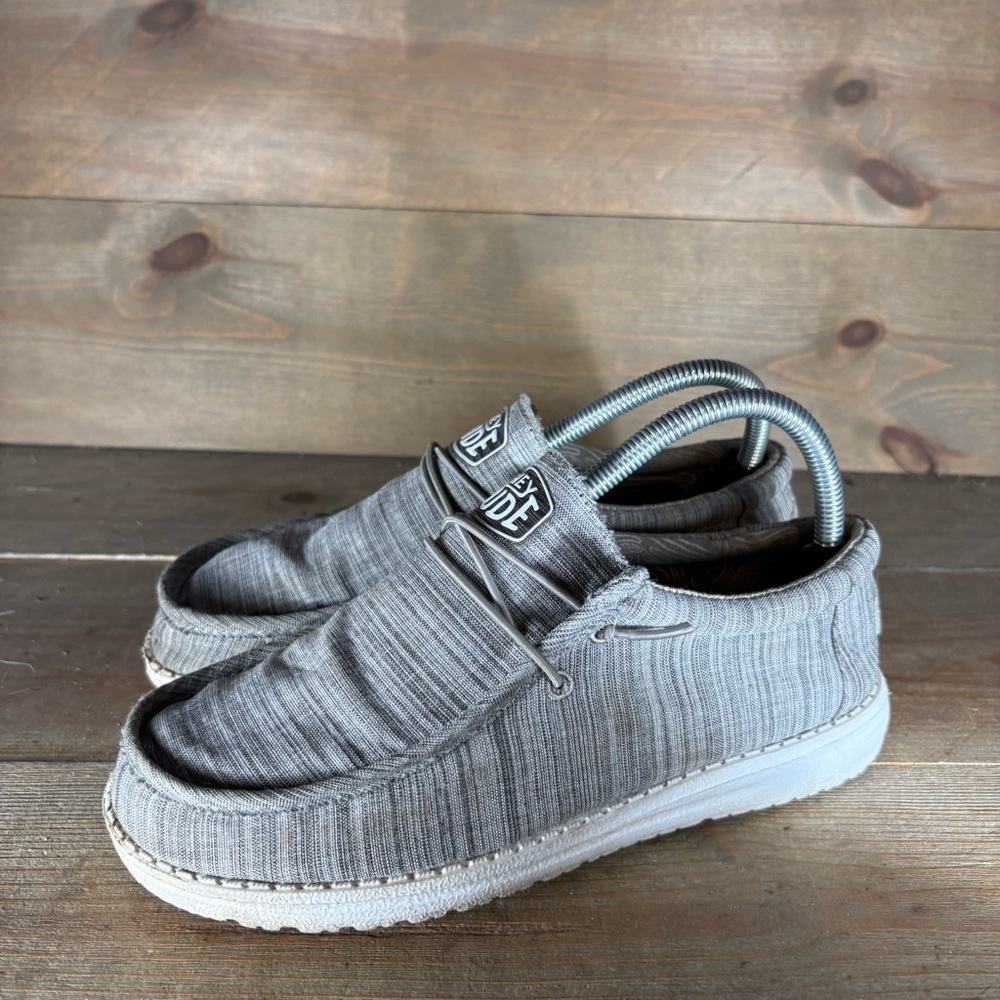 hey dude wally women size 7 shoes gray slip on comfort sneakers